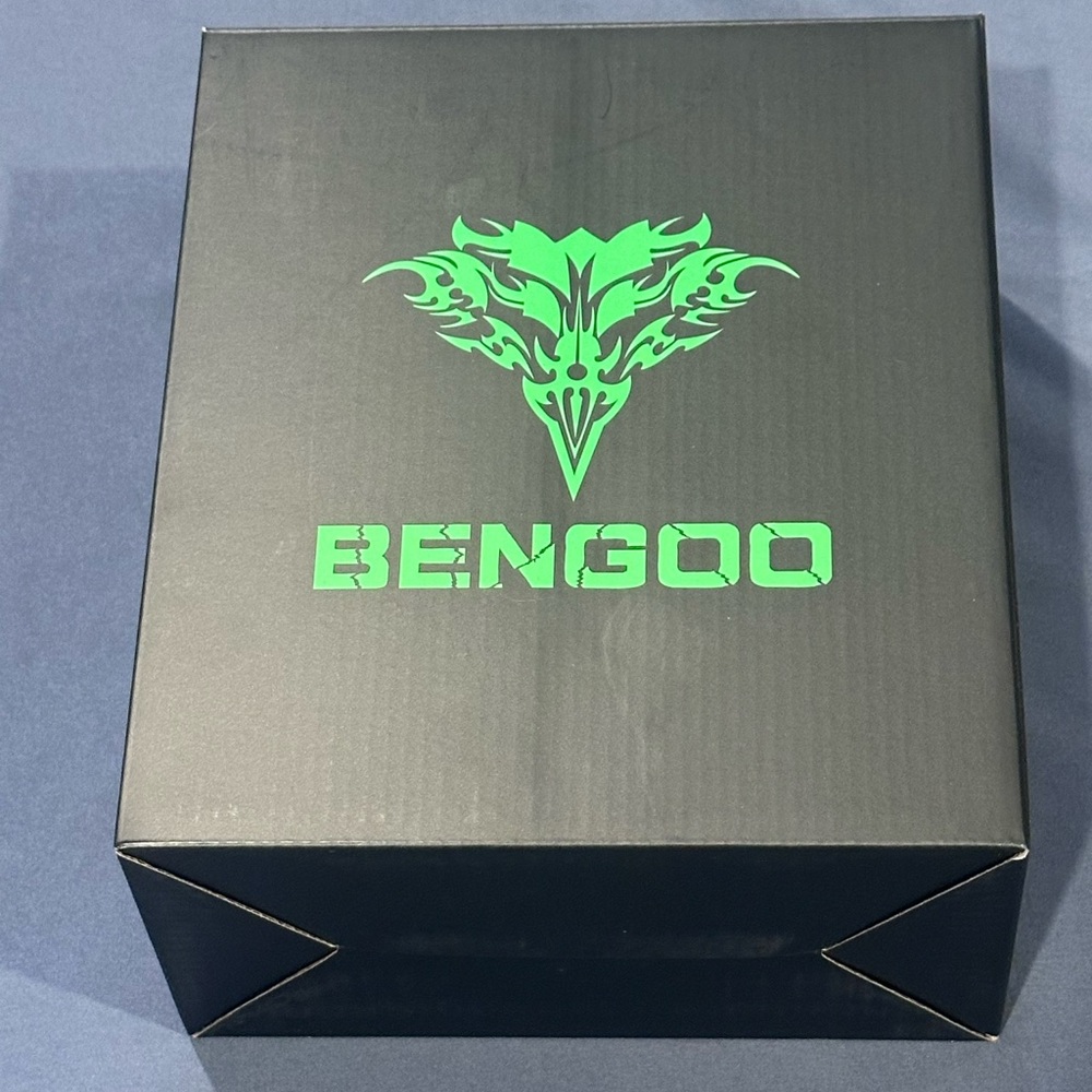 Over-Ear Headphones - Black and Green